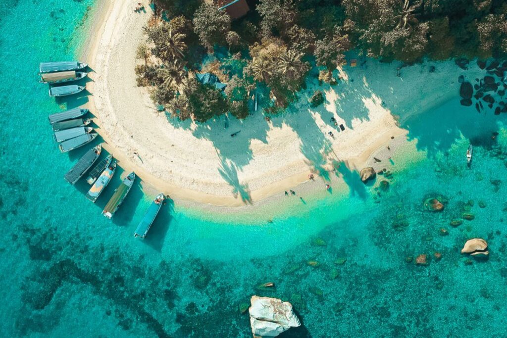 Pantai Tanjung Kelayang 1